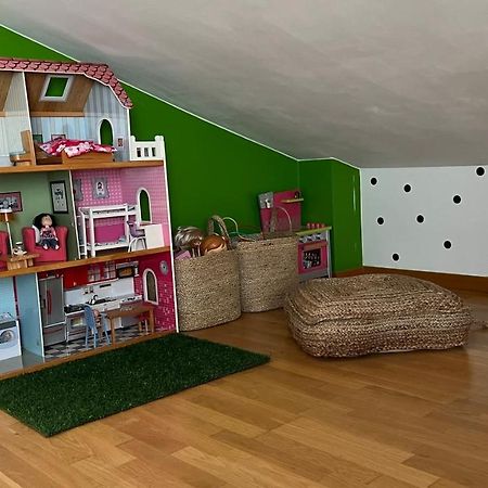 Atico De Diseno Con Terraza En El Centro De Olot Apartman Kültér fotó